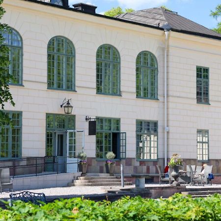 Hotel Naesby Slott Täby Exterior foto